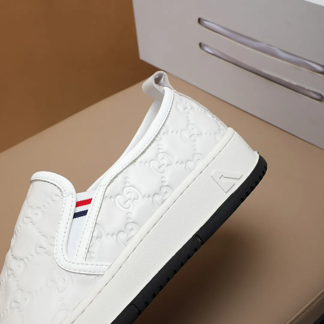 Men's shoes💰440 GUCCI🔍🔍2023 latest model On sale at the same time at the counter, original calfskin imported from Italy, genuine leather lining, (high-end, luxury, and class) exquisite workmanship, soles: original soles specially provided by the original factory, ⚠Exclusive double-layer movable molded soles are super comfortable⚠, real photos🎬The real ones are better🔍🔍"High quality·Follow the order" code number 38-44